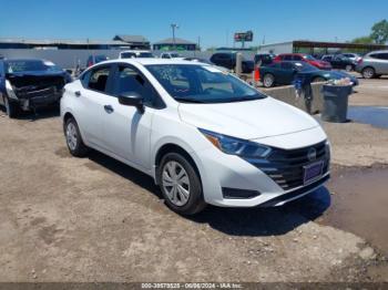  Salvage Nissan Versa