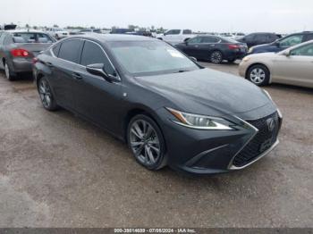  Salvage Lexus Es