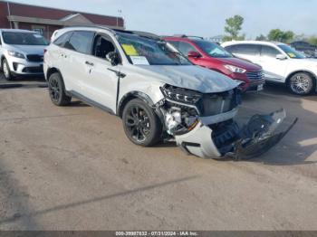  Salvage Kia Sorento