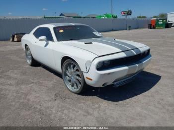  Salvage Dodge Challenger