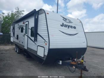  Salvage Jayco Travel Trailer