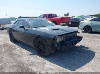  Salvage Dodge Challenger