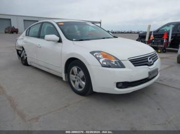  Salvage Nissan Altima