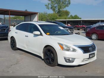  Salvage Nissan Altima