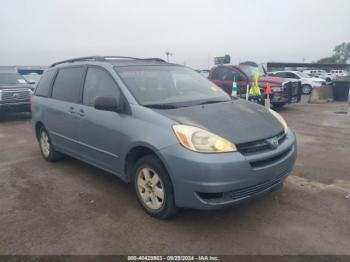  Salvage Toyota Sienna