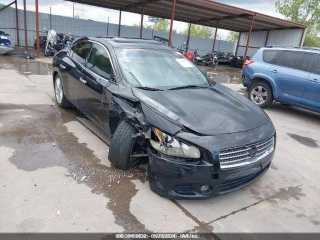  Salvage Nissan Maxima