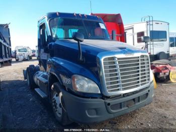  Salvage Freightliner Cascadia 125