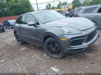  Salvage Porsche Cayenne