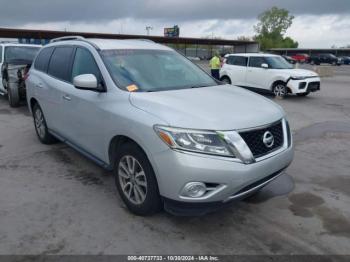  Salvage Nissan Pathfinder