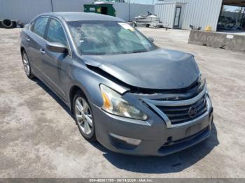  Salvage Nissan Altima