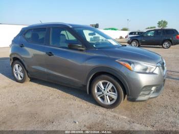  Salvage Nissan Kicks