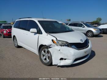  Salvage Toyota Sienna