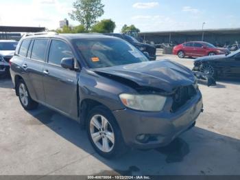  Salvage Toyota Highlander