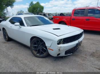  Salvage Dodge Challenger