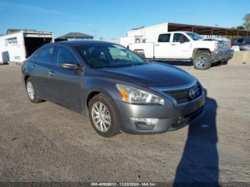  Salvage Nissan Altima