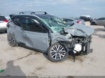  Salvage Nissan Kicks