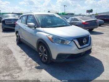  Salvage Nissan Kicks