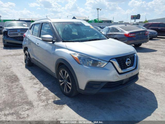  Salvage Nissan Kicks