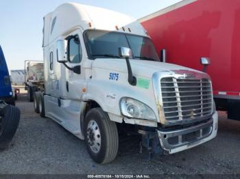  Salvage Freightliner Cascadia 125