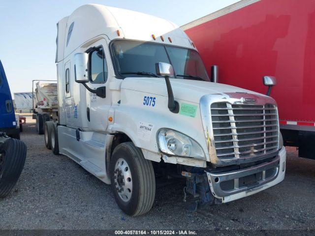  Salvage Freightliner Cascadia 125