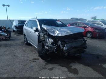  Salvage Kia Sorento