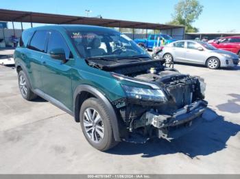  Salvage Nissan Pathfinder