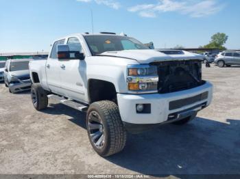  Salvage Chevrolet Silverado 2500