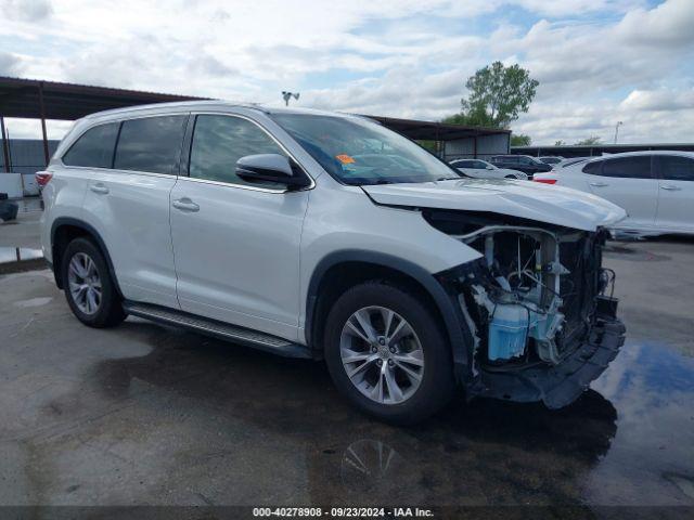  Salvage Toyota Highlander