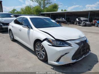  Salvage Lexus Es