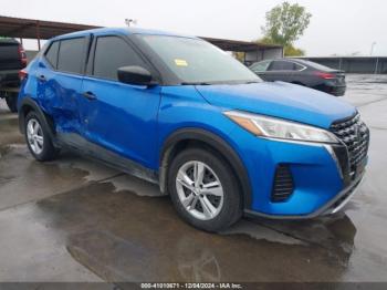  Salvage Nissan Kicks