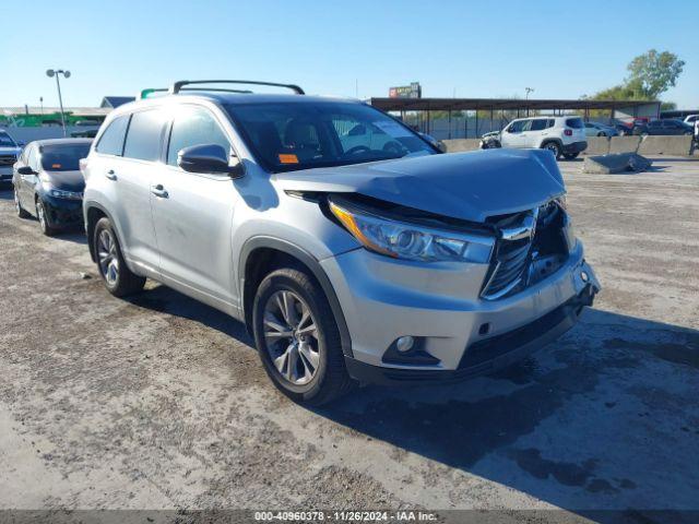  Salvage Toyota Highlander