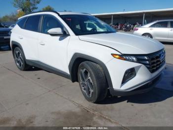  Salvage Hyundai TUCSON