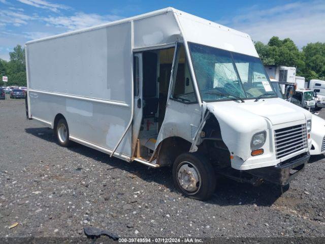  Salvage Freightliner Mt-45