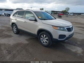  Salvage Kia Sorento