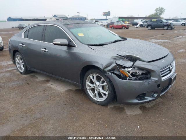  Salvage Nissan Maxima