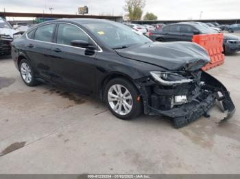  Salvage Chrysler 200