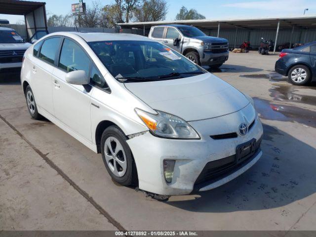  Salvage Toyota Prius