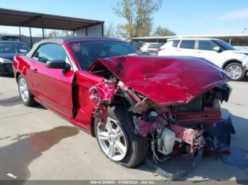  Salvage Ford Mustang