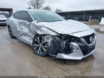  Salvage Nissan Maxima