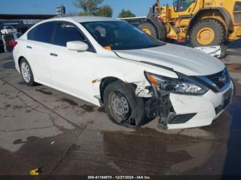  Salvage Nissan Altima