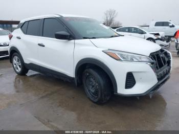  Salvage Nissan Kicks