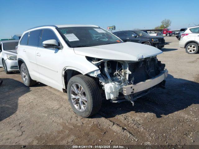  Salvage Toyota Highlander