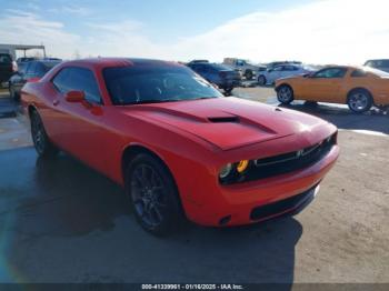  Salvage Dodge Challenger