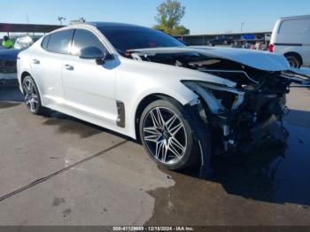  Salvage Kia Stinger