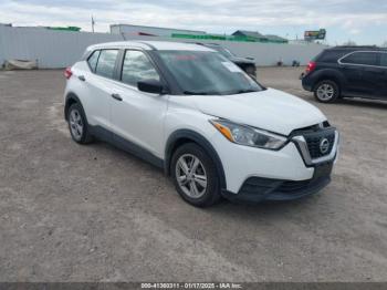  Salvage Nissan Kicks