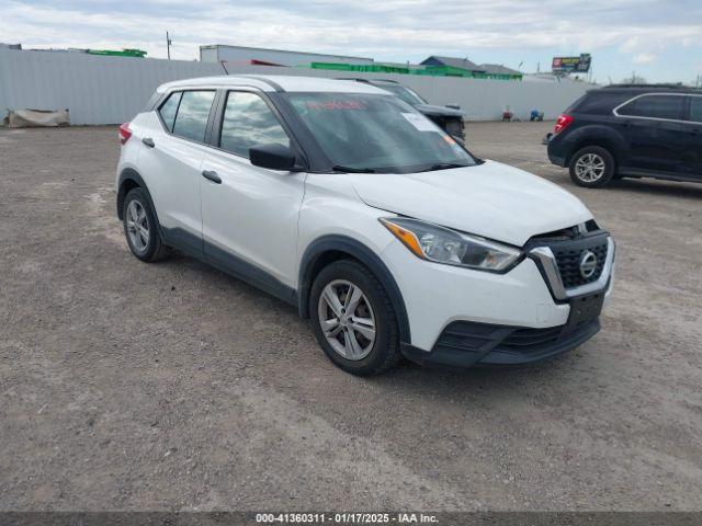  Salvage Nissan Kicks