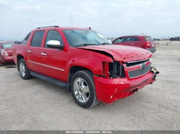  Salvage Chevrolet Avalanche 1500