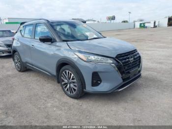  Salvage Nissan Kicks