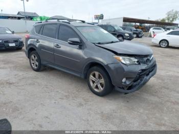  Salvage Toyota RAV4