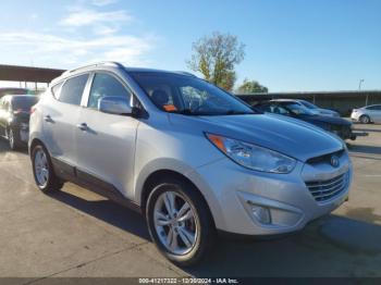  Salvage Hyundai TUCSON